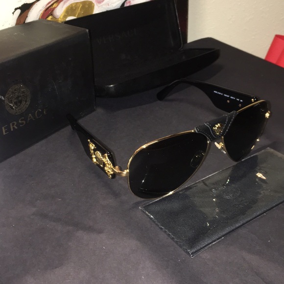 Versace Other - NWT Authentic Versace Gold Pilot Aviators